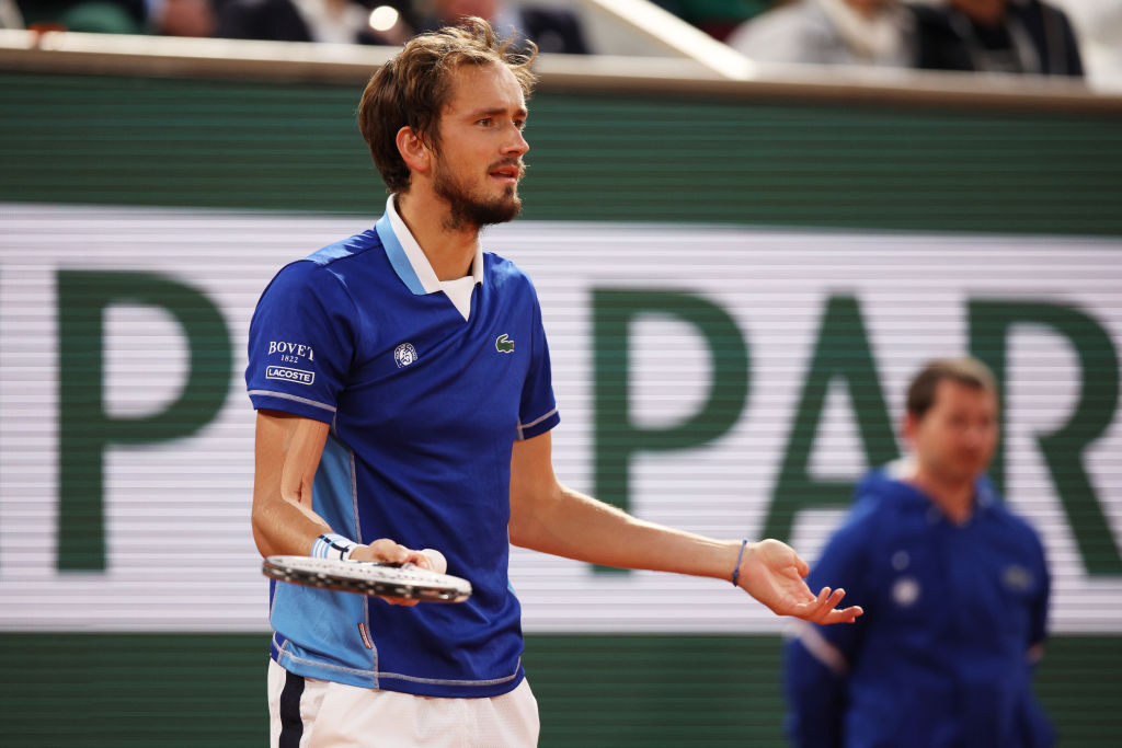 球员王鹏遭 球员王鹏遭