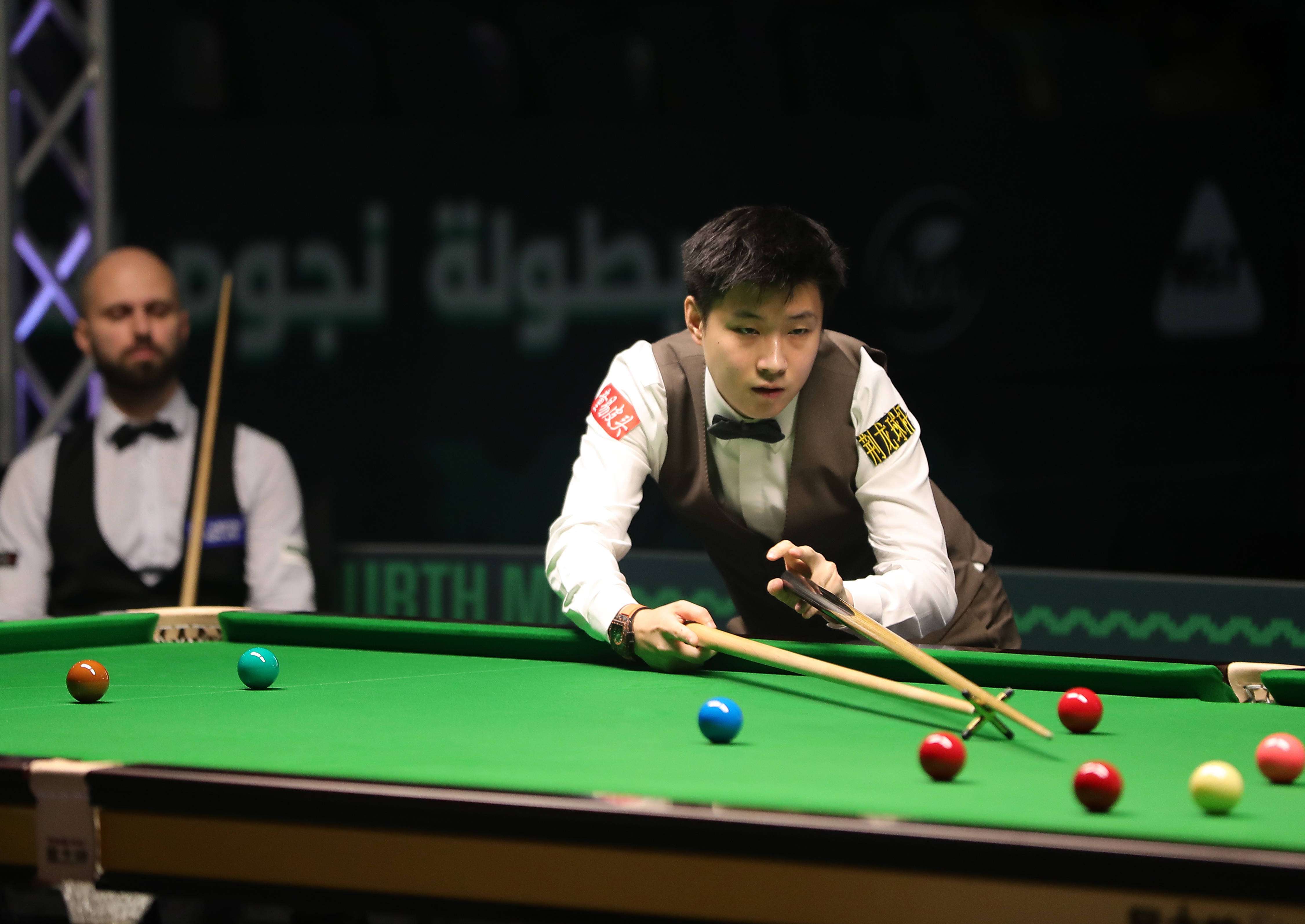 中场球员的 中场球员的