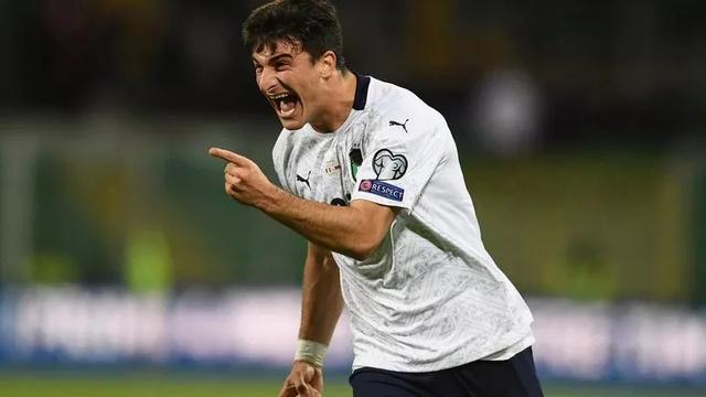 不对称的顾 不对称的顾