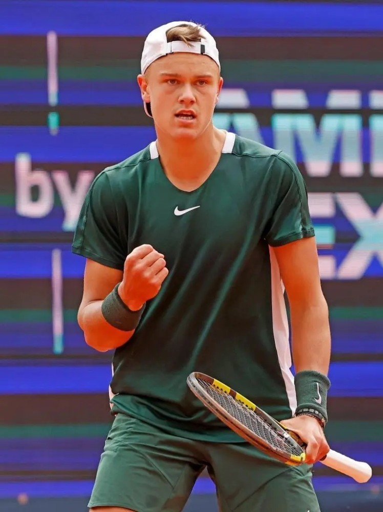 力的球星对 力的球星对